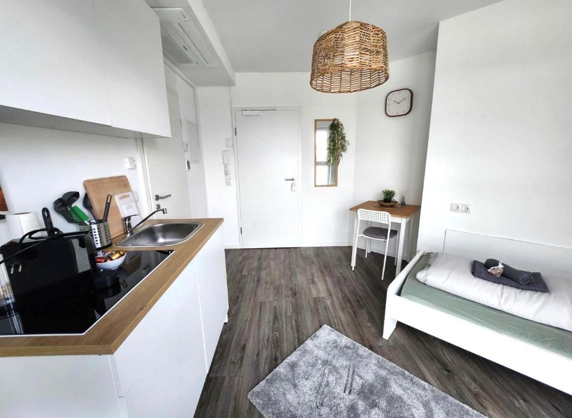 Modernes Apartment Mit Wifi, Aufzug & Kostenlos Parken El-Living Аугсбург Экстерьер фото