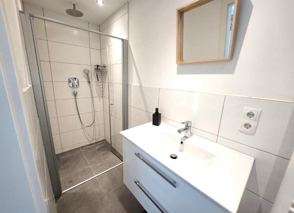 Modernes Apartment Mit Wifi, Aufzug & Kostenlos Parken El-Living Аугсбург Экстерьер фото